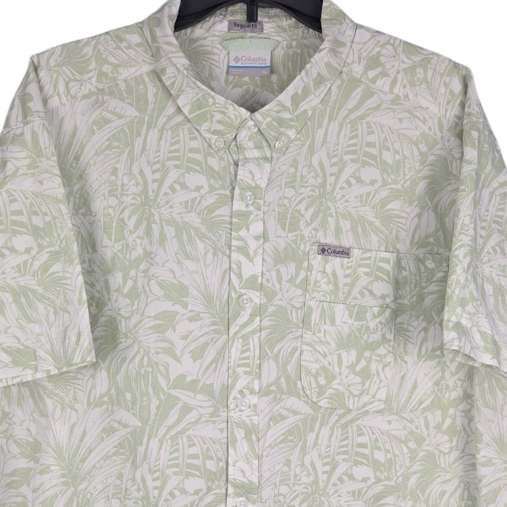 Columbia Button Down Shirt Men XL Green White Tropical Leaf Regular Short Sleeve